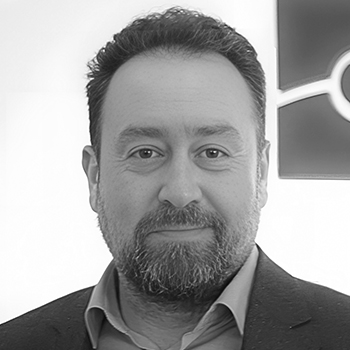 Özgür Yumrukçal